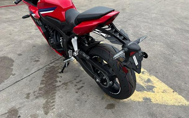 2026 Honda CBR650R E-Clutch