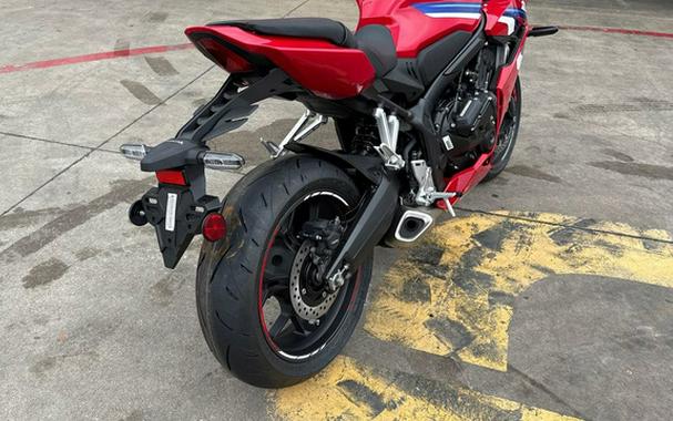 2026 Honda CBR650R E-Clutch
