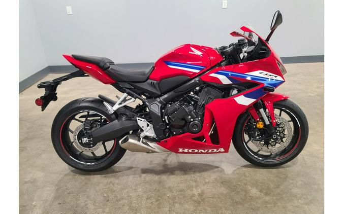 2026 CBR650R E-Clutch - Honda