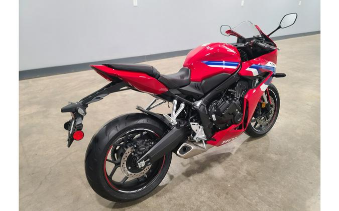 2026 CBR650R E-Clutch - Honda