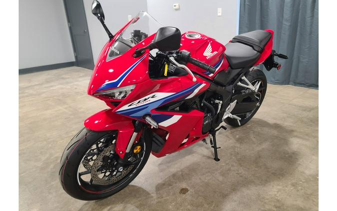 2026 CBR650R E-Clutch - Honda
