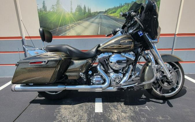 2016 Harley-Davidson Street Glide Special HC BLK GOLD FLK