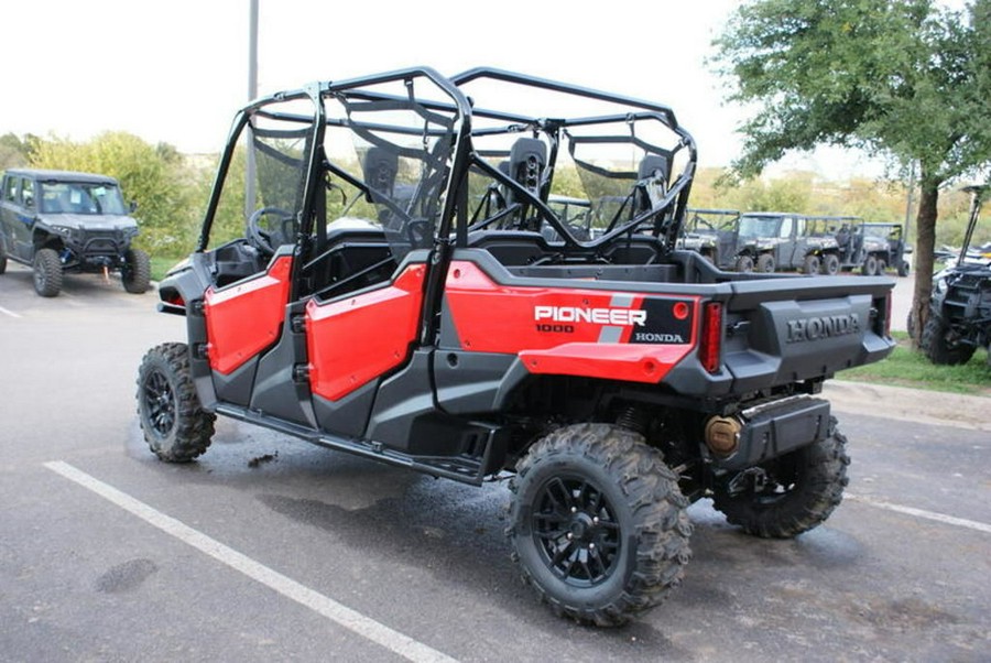 2025 Honda® Pioneer 1000-6 Deluxe Crew
