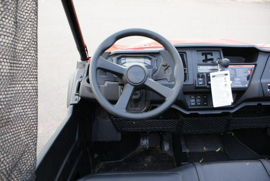 2025 Honda® Pioneer 1000-6 Deluxe Crew