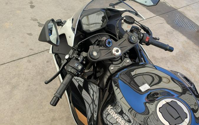 2026 Kawasaki Ninja® ZX™-6R
