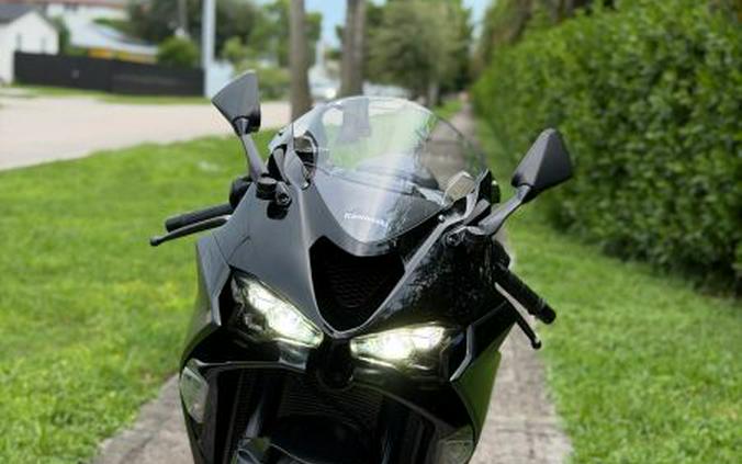 2024 Kawasaki Ninja ZX-6R KRT Edition