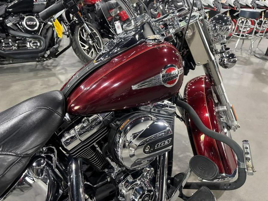 2017 Harley-Davidson® FLSTC - Heritage Softail® Classic