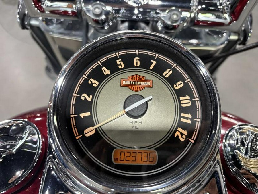 2017 Harley-Davidson® FLSTC - Heritage Softail® Classic