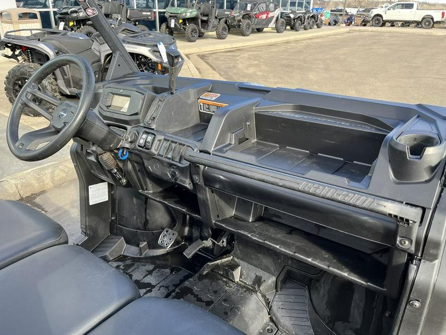 2023 Can-Am® Defender DPS HD9 Timeless Black