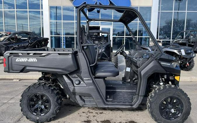 2023 Can-Am® Defender DPS HD9 Timeless Black
