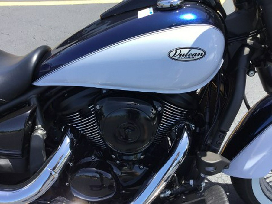 2026 Kawasaki Vulcan® 900 Classic