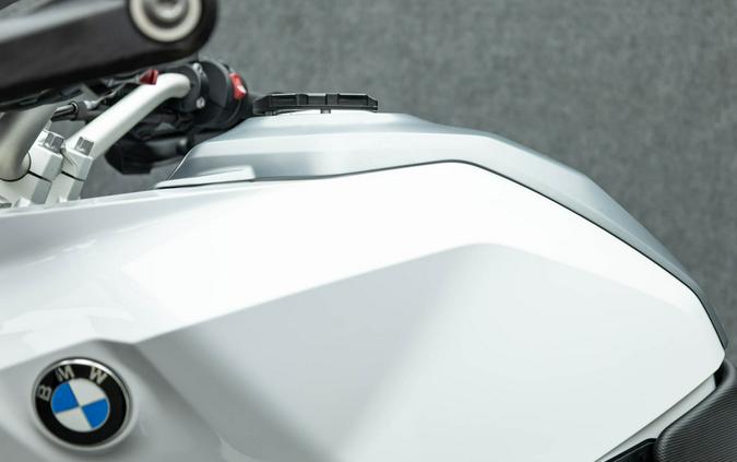 2022 BMW F900XR W/ABS