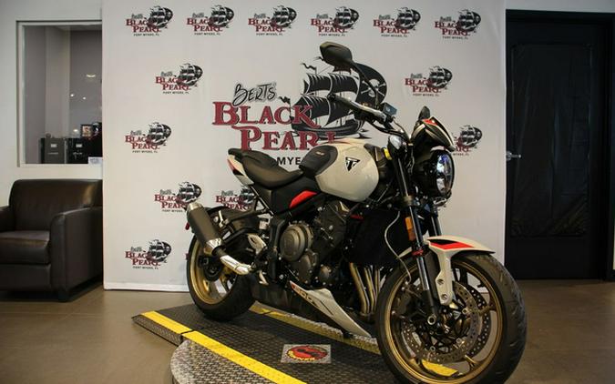 2026 Triumph Trident 800 Jet black 800