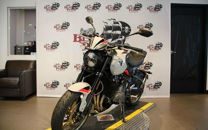 2026 Triumph Trident 800 Jet black 800