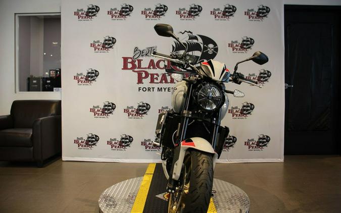 2026 Triumph Trident 800 Jet black 800