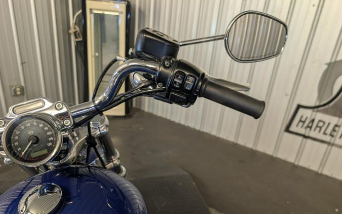 2015 Harley-Davidson SPORTSTER 1200 CUSTOM HD1 BASE