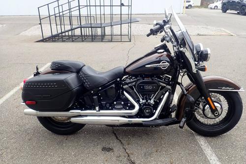 2018 Harley-Davidson Softail Heritage Classic 114 Review — From...