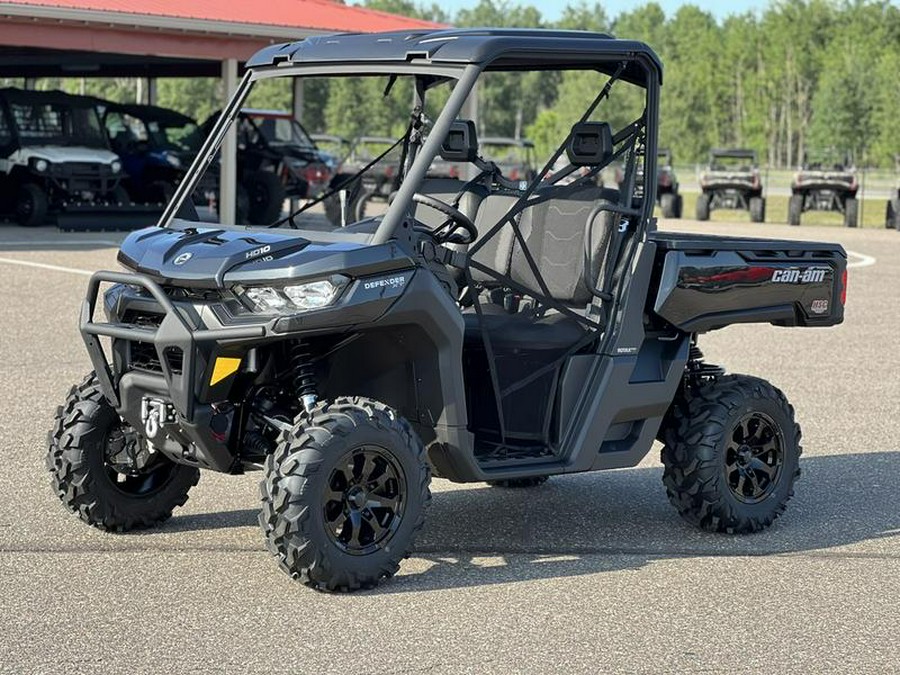 2025 Can-Am® Defender XT HD10