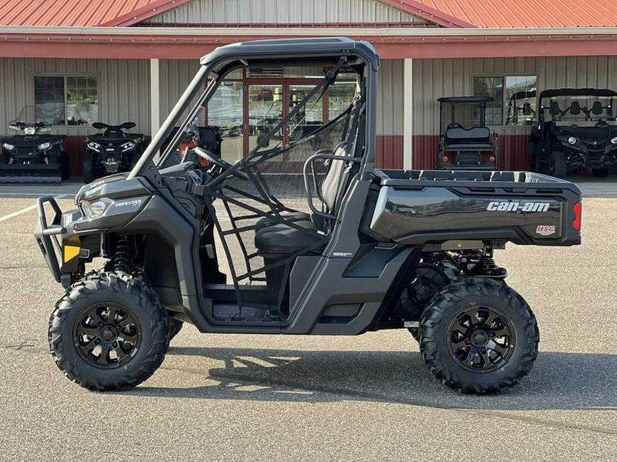 2025 Can-Am® Defender XT HD10