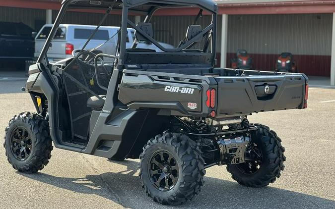 2025 Can-Am® Defender XT HD10