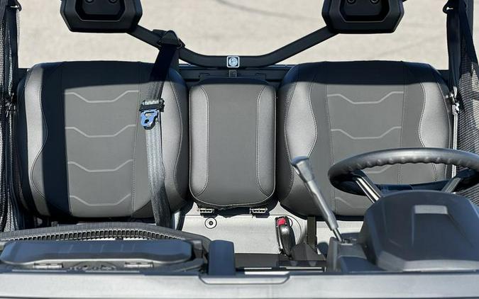 2025 Can-Am® Defender XT HD10