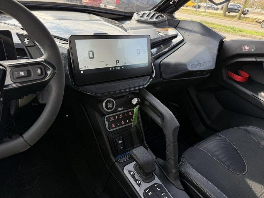 2026 Can-Am® Maverick R X rc with Smart-Shox