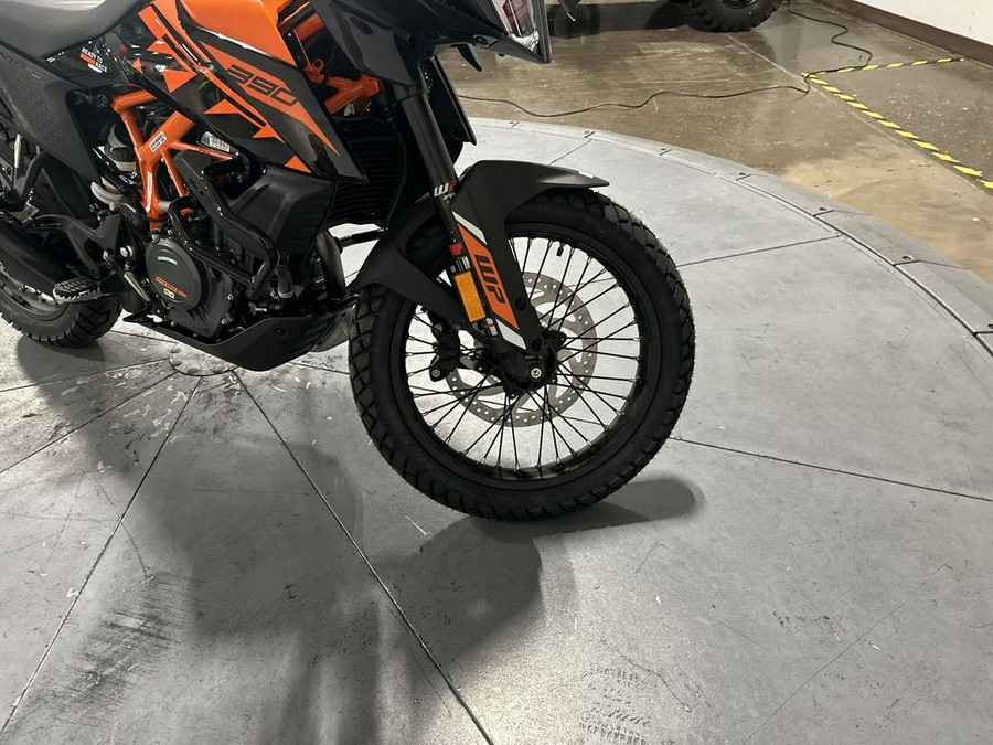 2024 KTM Adventure 390