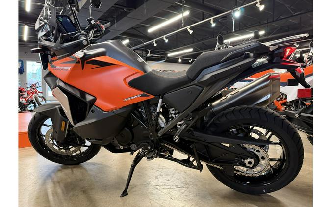 2027 1390 Super Adventure S - KTM