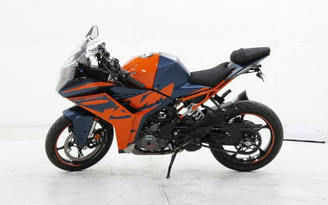 2023 KTM RC 390