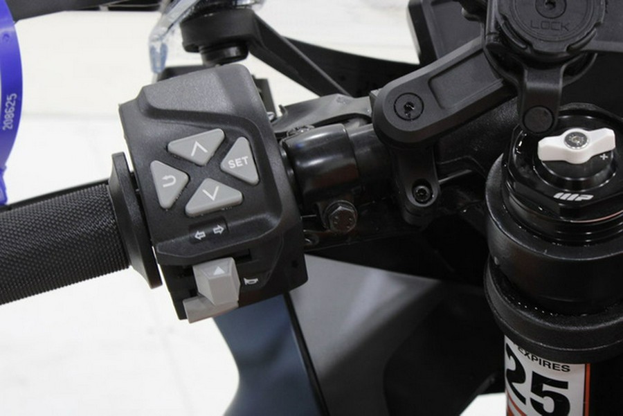 2023 KTM RC 390