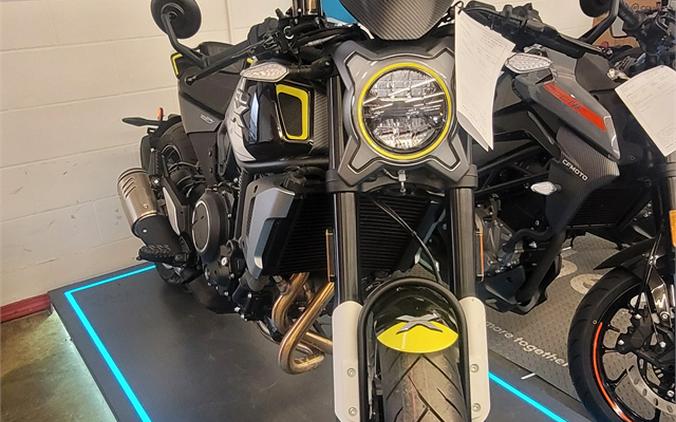 2022 CFMOTO 700CL-X Sport