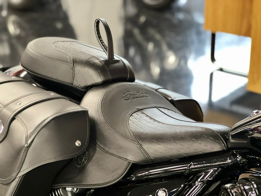 2025 Indian Motorcycle Super Chief Dark Horse