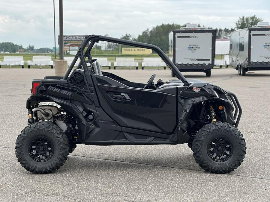 2025 Can-Am® Maverick Sport DPS 1000R