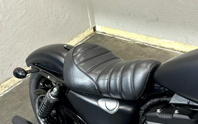 Harley-Davidson® Iron 883™ 2021 XL 883N 413432A BLACK DENIM