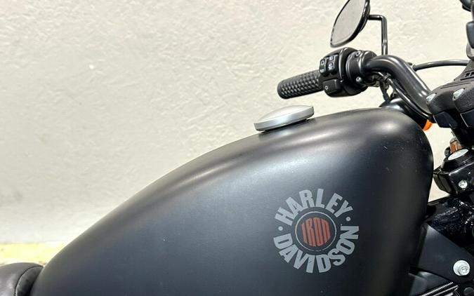 Harley-Davidson® Iron 883™ 2021 XL 883N 413432A BLACK DENIM