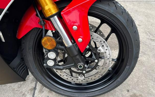 2026 Yamaha YZF-R7 70th Anniversary Edition