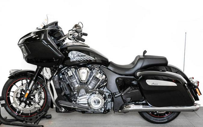 2023 Indian Motorcycle® Challenger® Limited Black Metallic