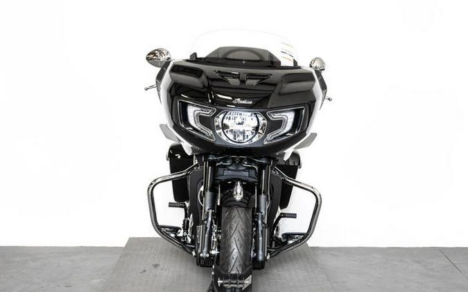 2023 Indian Motorcycle® Challenger® Limited Black Metallic