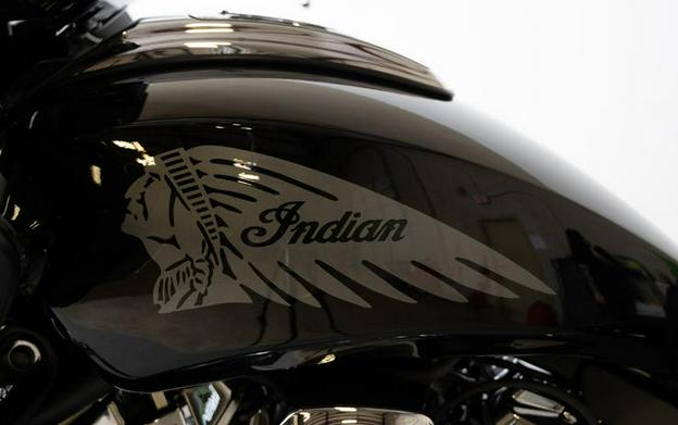 2023 Indian Motorcycle® Challenger® Limited Black Metallic