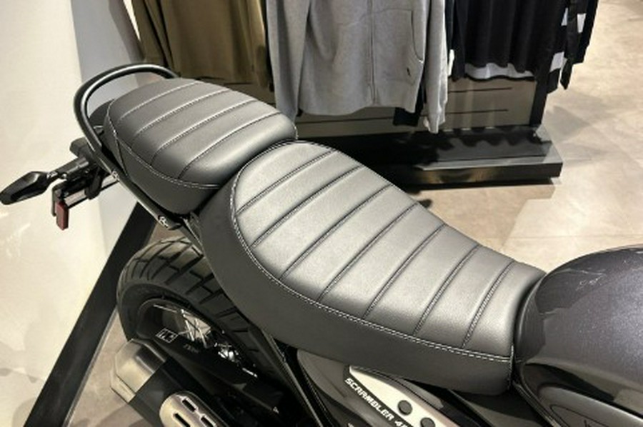 2026 Triumph Scrambler 400 XC