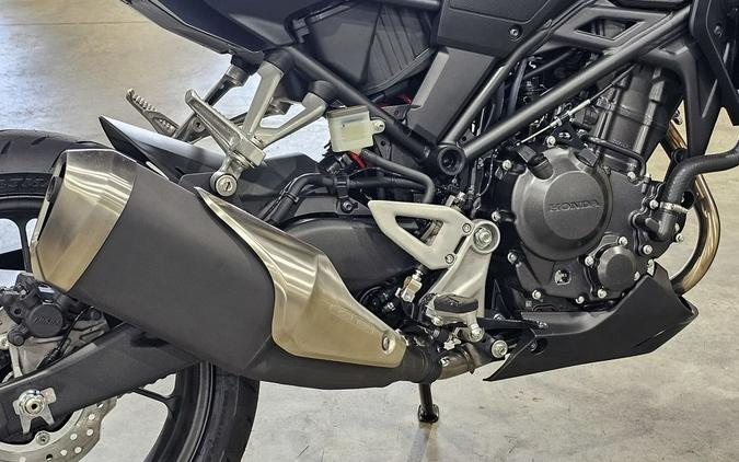 2025 Honda CB300R ABS
