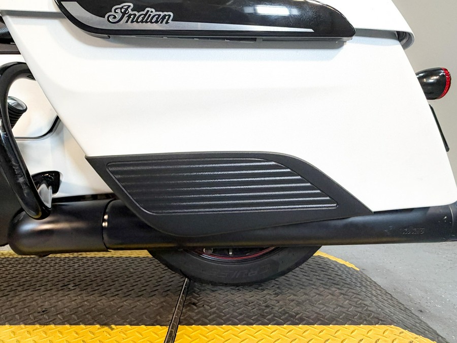 2021 Indian Motorcycle Challenger® Dark Horse®