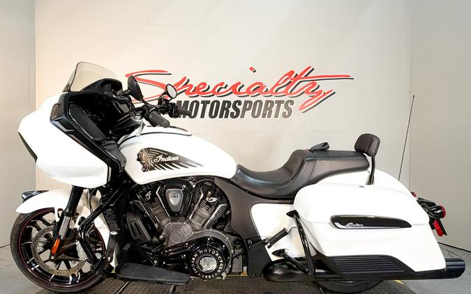2021 Indian Challenger® Dark Horse®