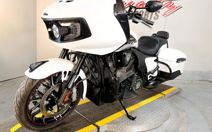 2021 Indian Challenger® Dark Horse®