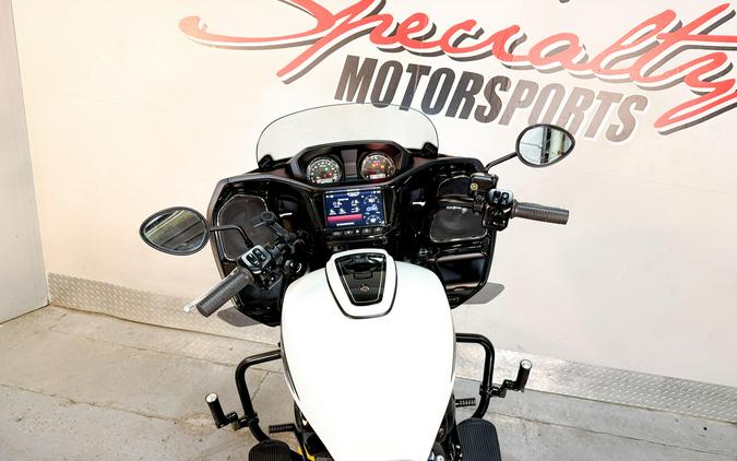 2021 Indian Challenger® Dark Horse®