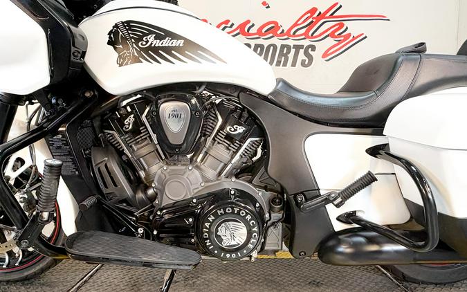 2021 Indian Challenger® Dark Horse®