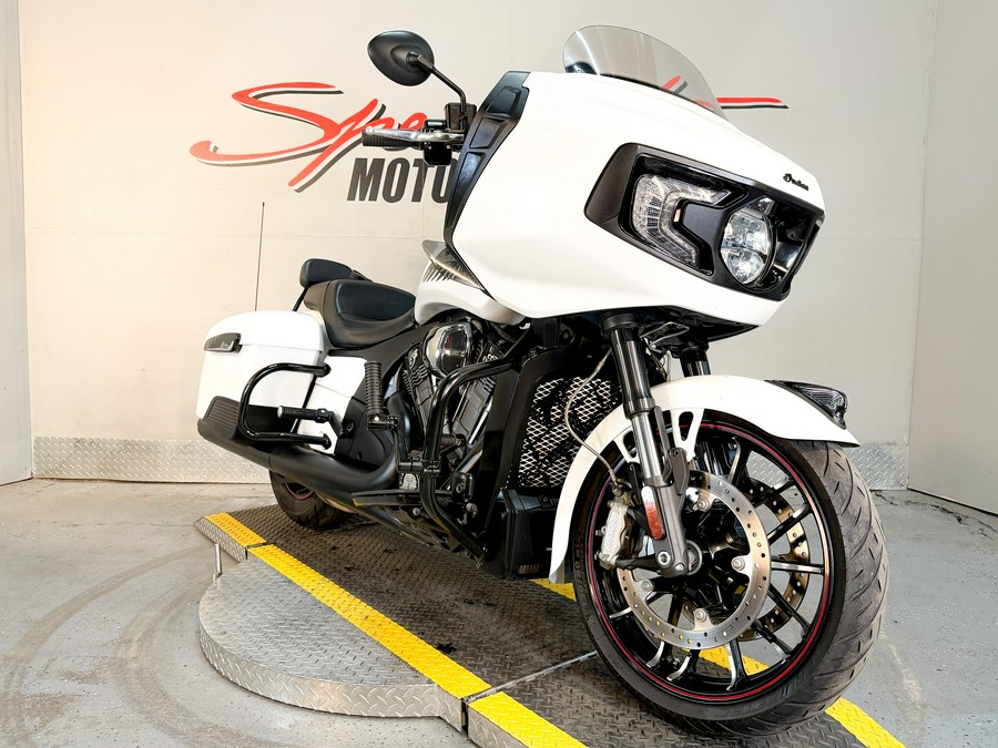 2021 Indian Motorcycle Challenger® Dark Horse®