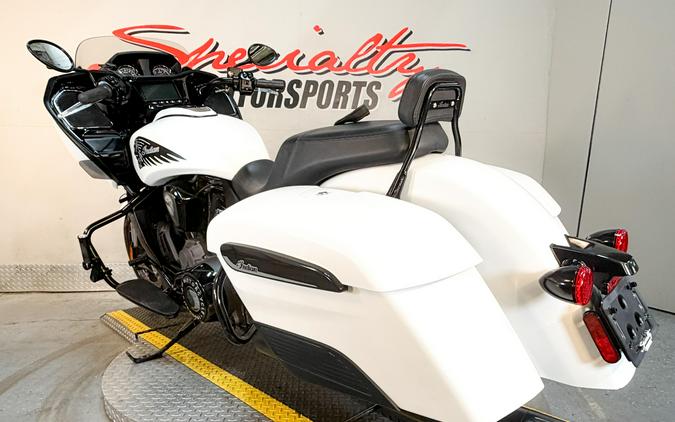 2021 Indian Challenger® Dark Horse®