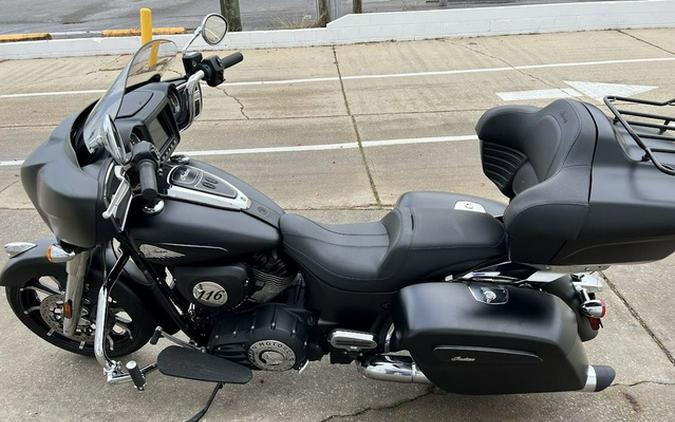 2020 Indian Roadmaster Dark Horse Thunder Black Smoke