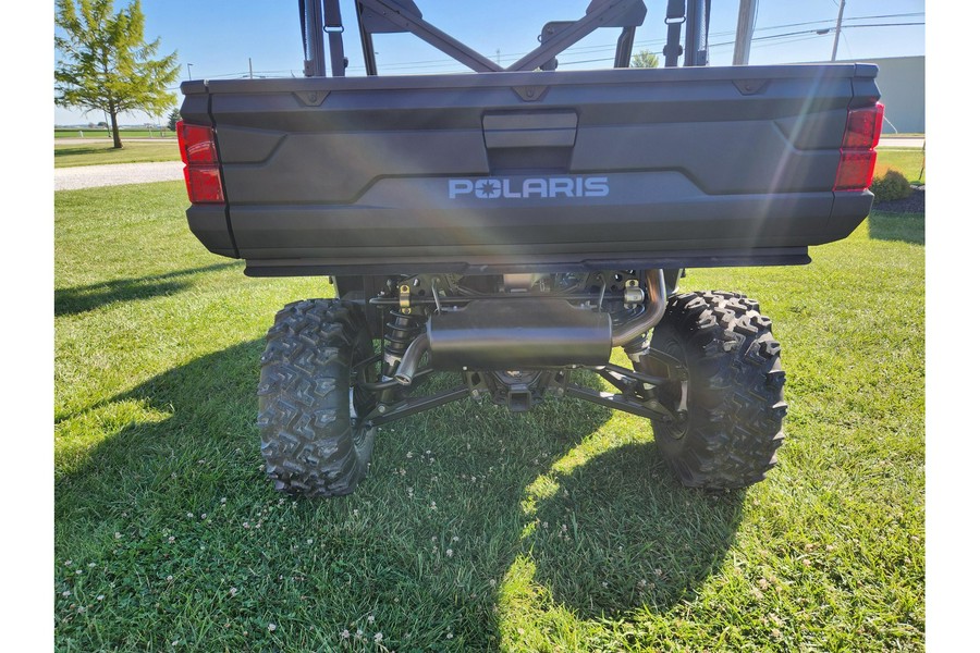 2025 Polaris Industries Ranger 1000 Premium White Lightning